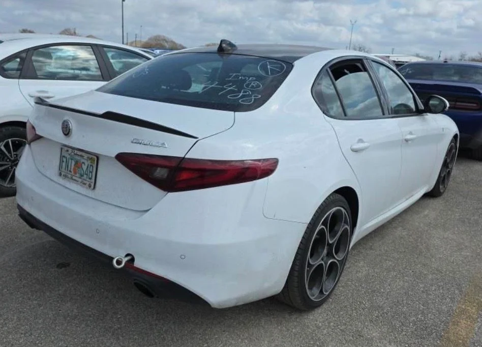 Used 2022 White Alfa Romeo Ti image 4