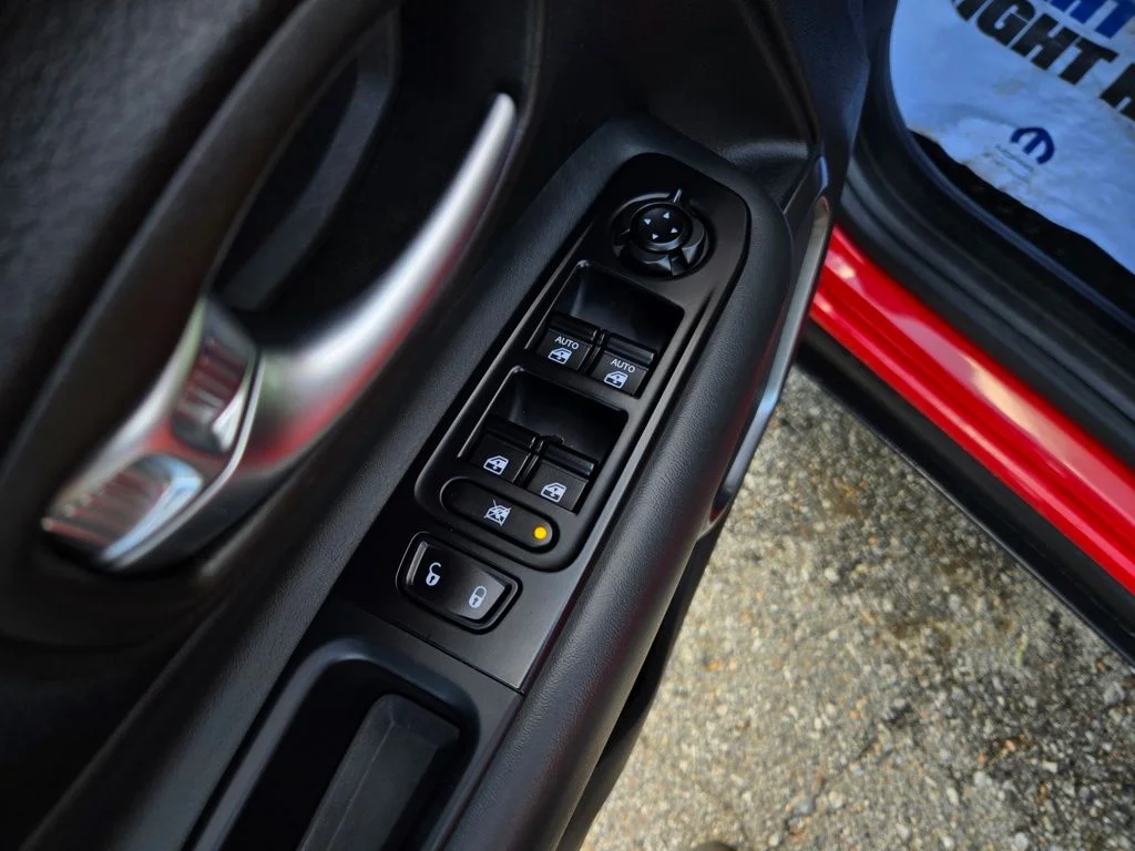 Certified Used 2022 Red Jeep Latitude image 14