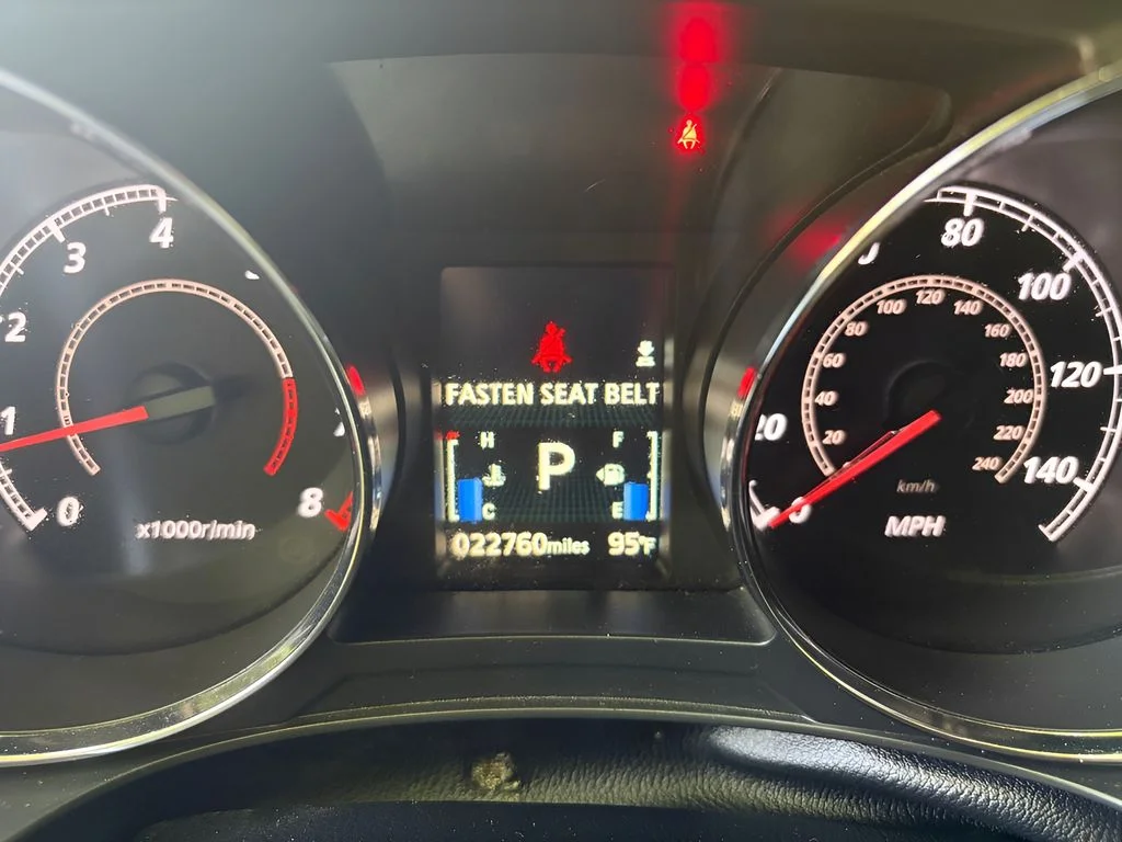 Used 2024 Silver Mitsubishi 2.0 ES image 19