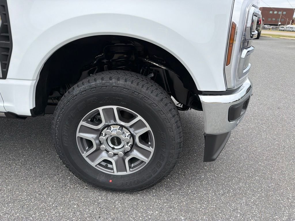 New 2026 Oxford White Ford F-250® Lariat® image 4
