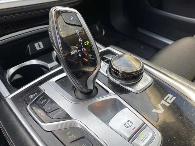 Used 2017 Black BMW M760i image 22