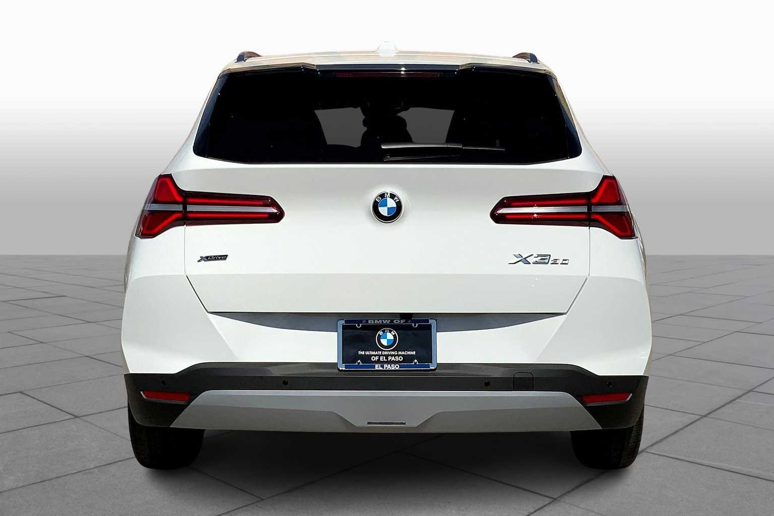 New 2026 Alpine White BMW 30 xDrive image 4
