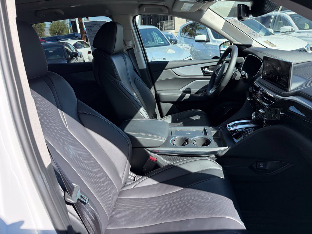 Used 2026 Solar Silver Metallic Acura Technology Package image 22
