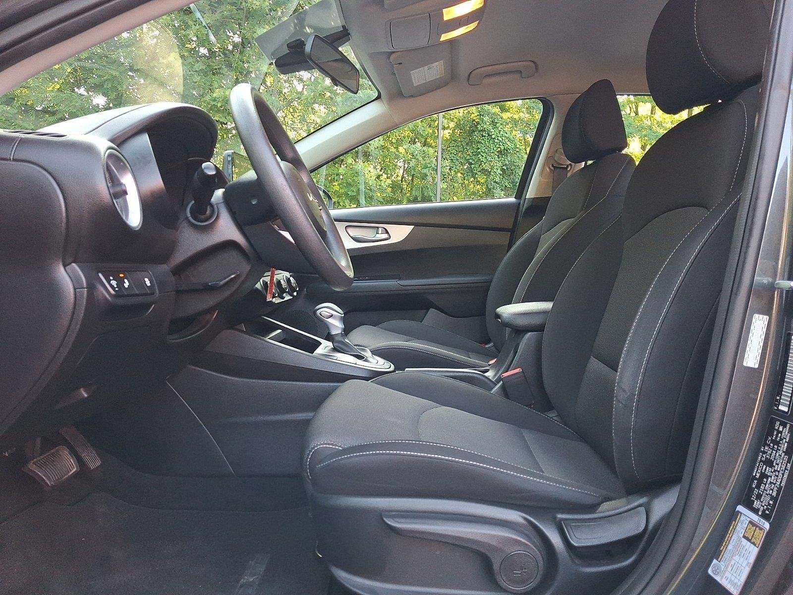 Used 2023 Gravity Gray Kia LXS image 13