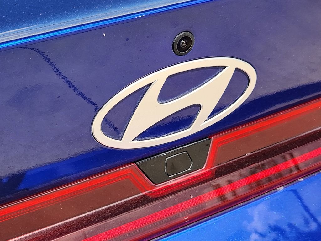 Used 2025 Intense Blue Hyundai Limited image 13