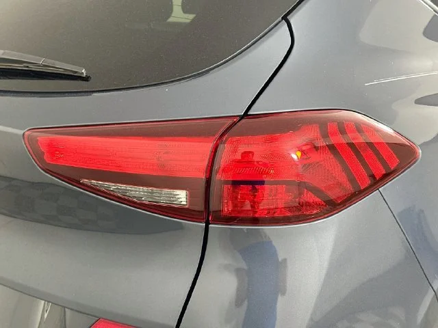 Used 2021 Blue Hyundai SE image 21