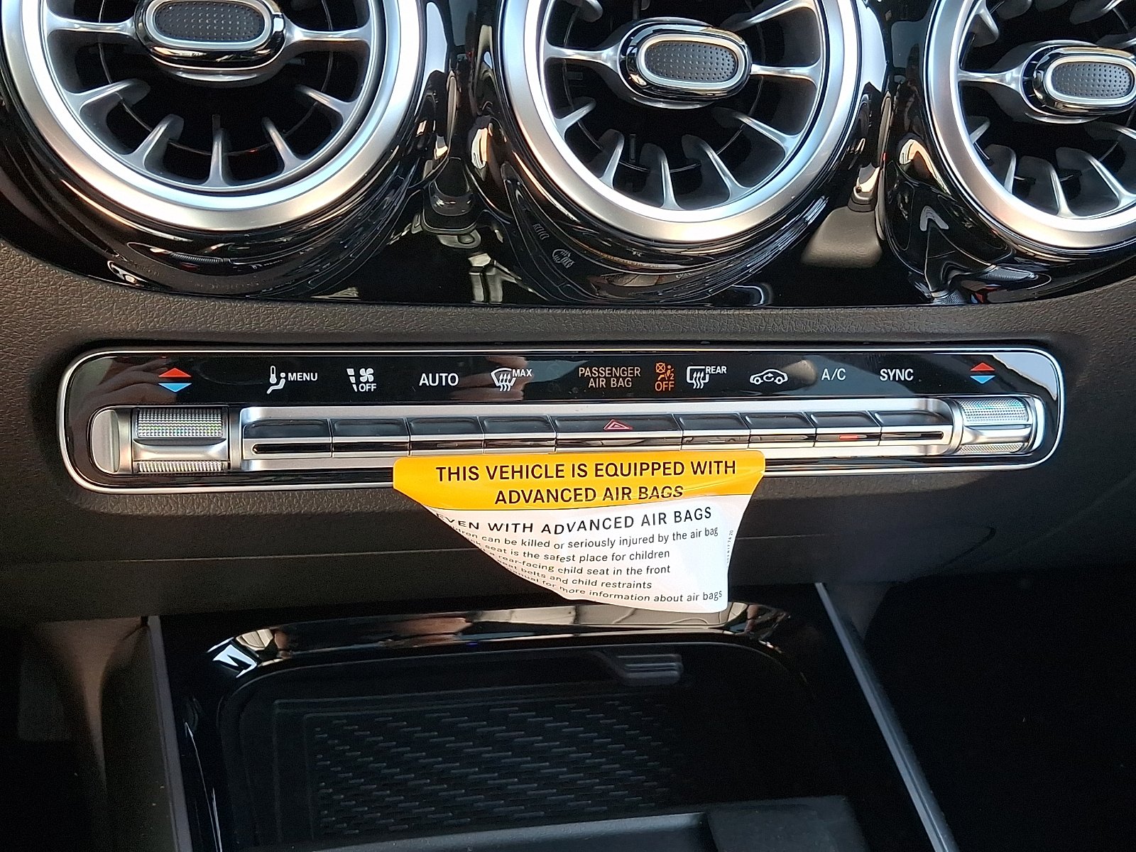 New 2026 Mountain Grey Metallic Mercedes-Benz GLA 250 image 14