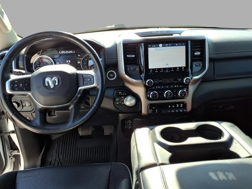 Used 2022 White Ram Laramie image 12