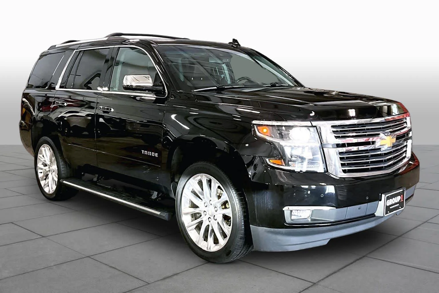 Used 2019 Black Chevrolet Premier image 3