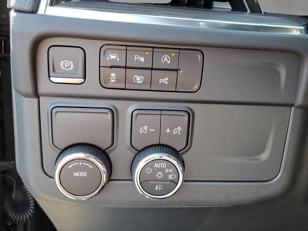 2026 Chevrolet Tahoe Premier - Photo 18