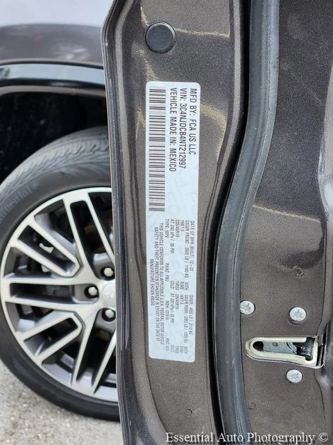 Certified Used 2022 Gray Jeep Limited image 15