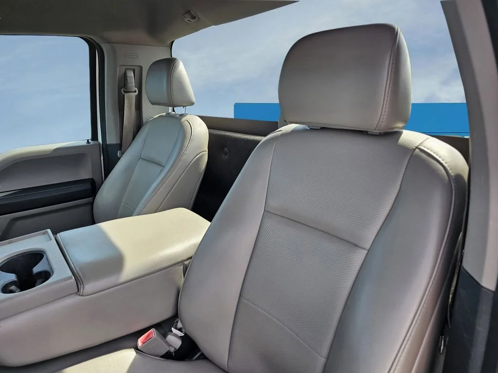 Used 2020 Oxford White Ford XL image 17