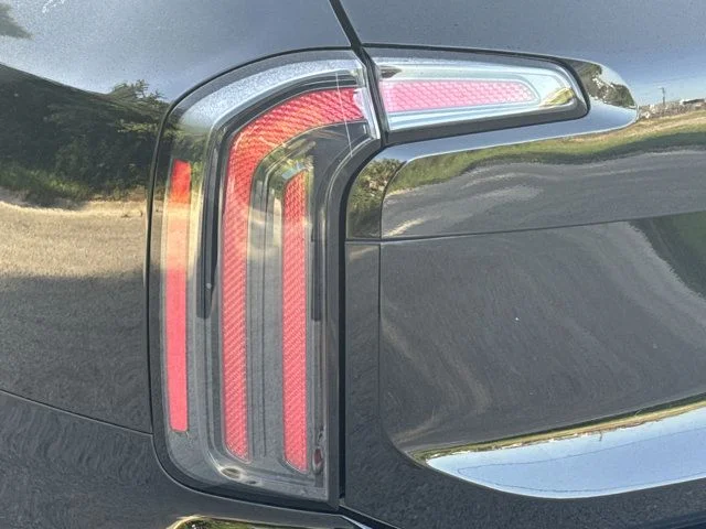 Used 2023 Black Kia EX X-Line image 10