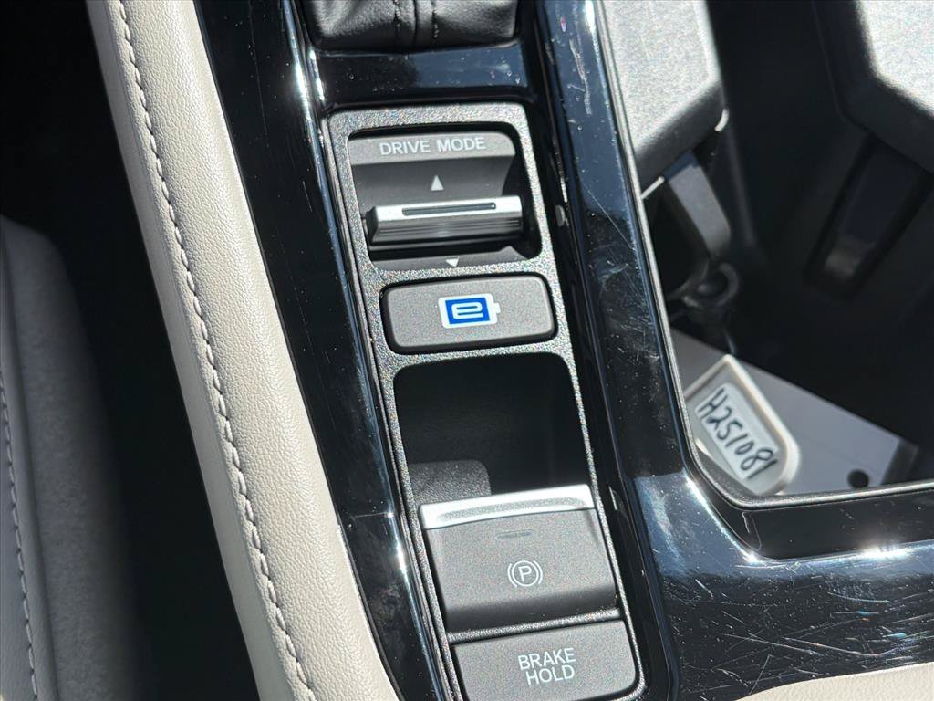 2025 Honda Accord Hybrid Touring - Photo 40