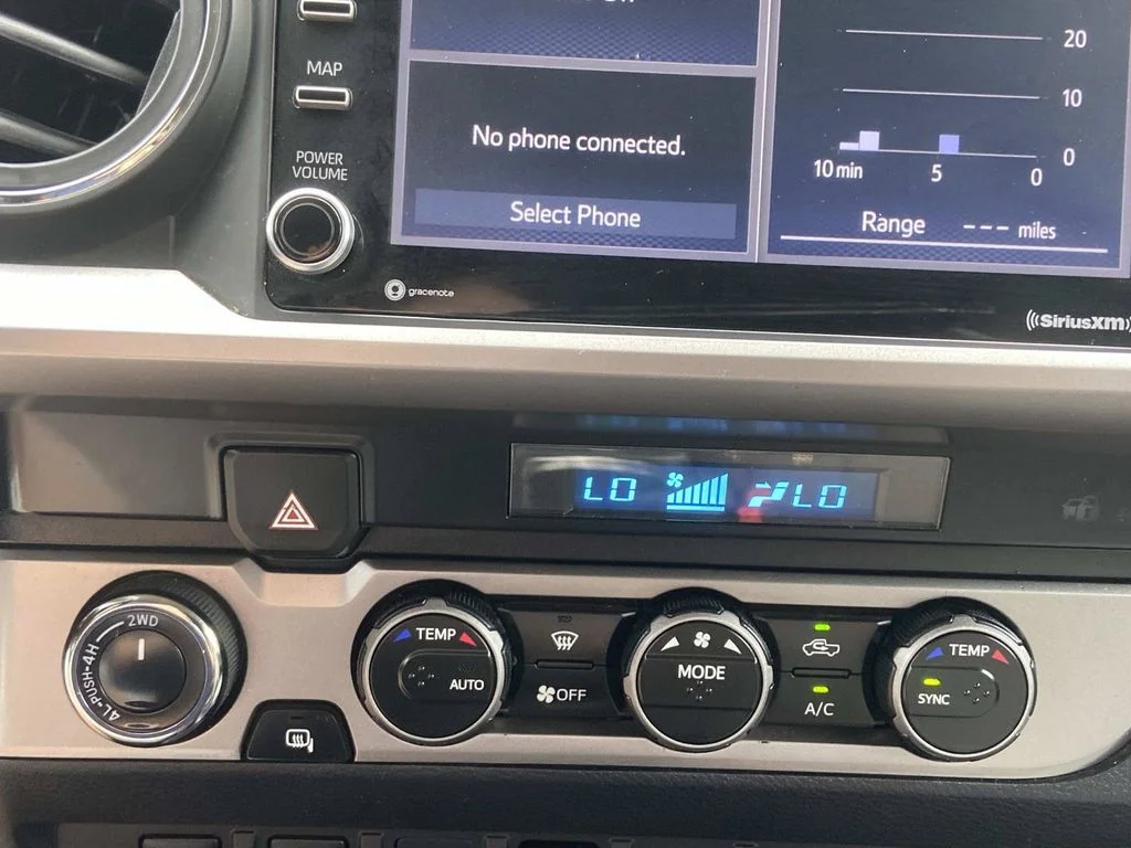 2022 Toyota Tacoma SR5 - Photo 38
