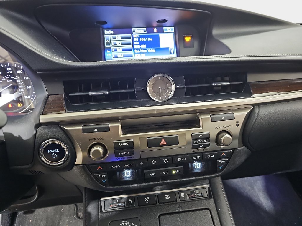 Used 2016 Gray Lexus 300h image 23