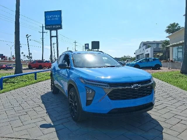 Used 2024 Fountain Blue Chevrolet 2RS image 1