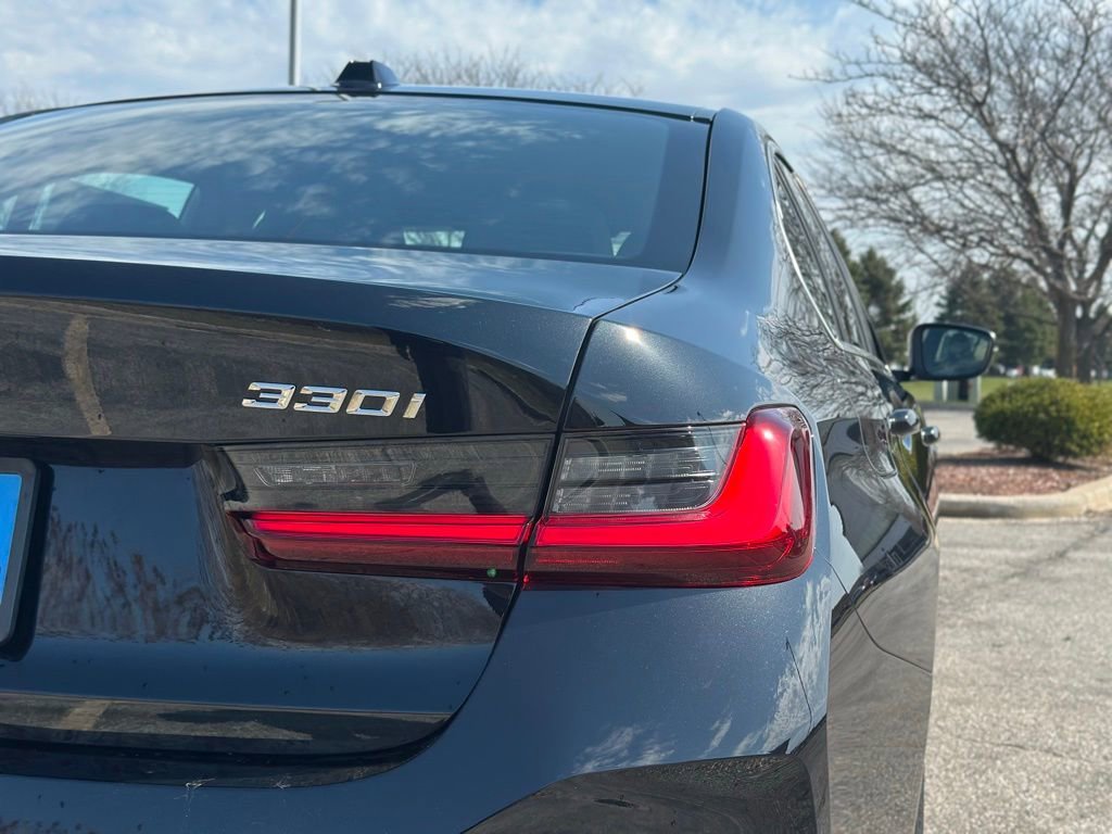 New 2026 Black Sapphire Metallic BMW 330i NA xDrive image 12