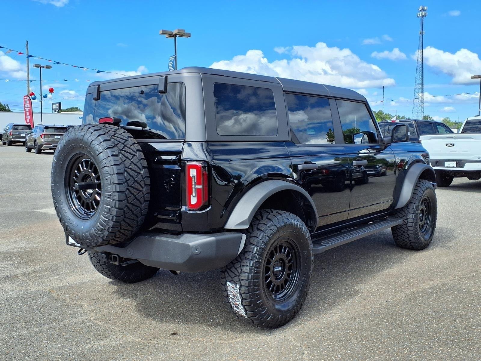 Used 2024 Shadow Black Ford Wildtrak image 2