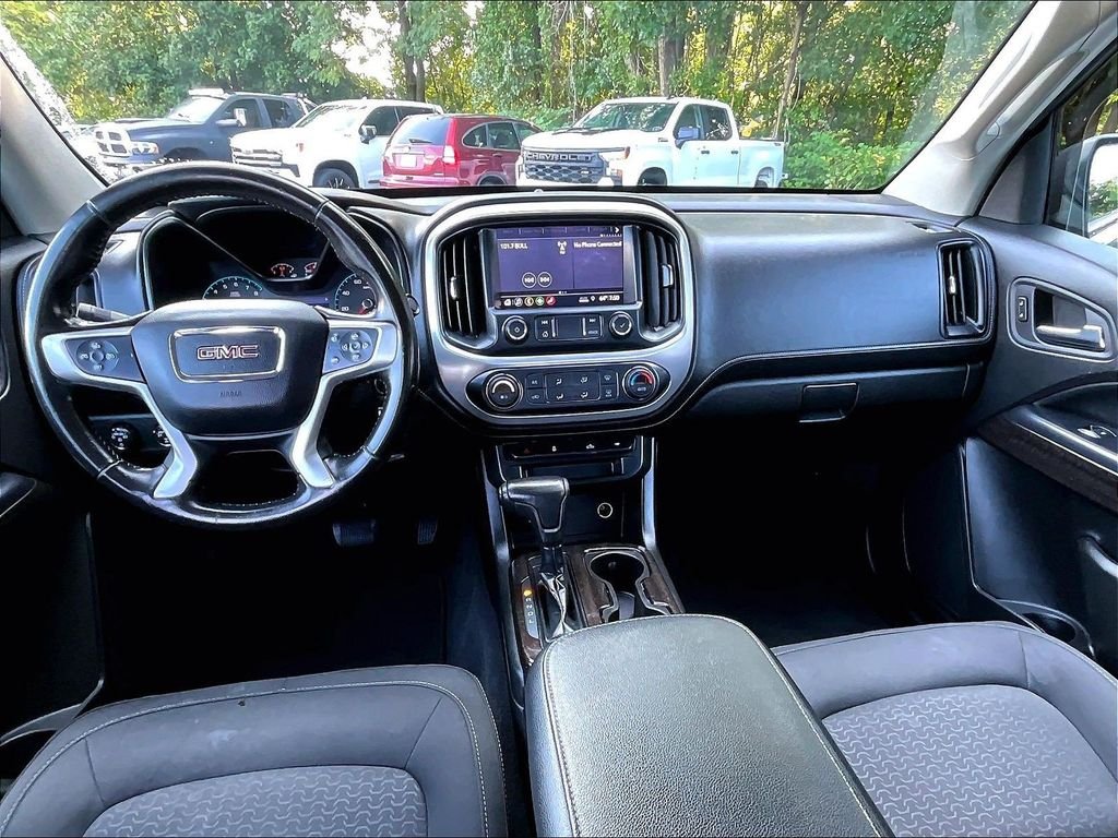 Used 2020 Gray GMC SLE1 image 20