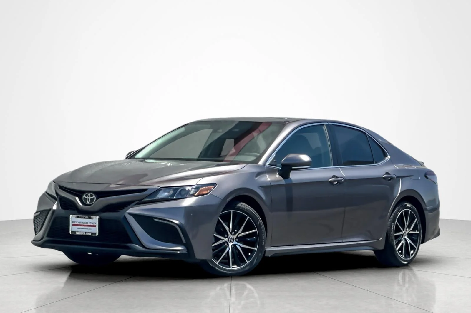 Certified Used 2022 PRE DAWN MICA Toyota SE image 1