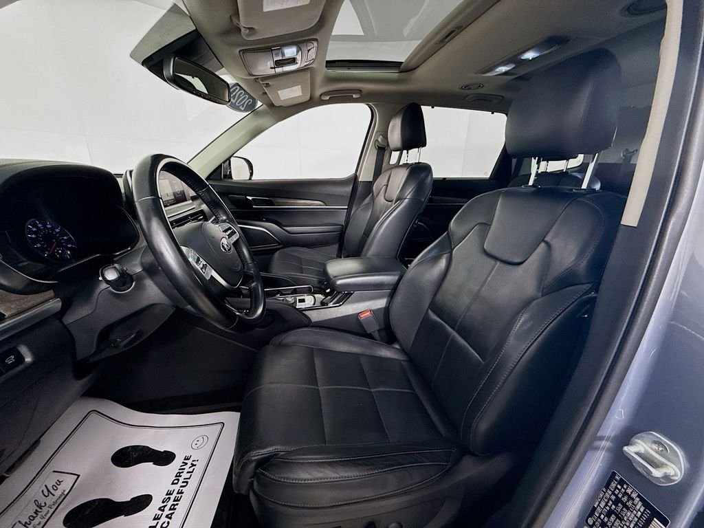 Used 2020 Everlasting Silver Kia SX image 2