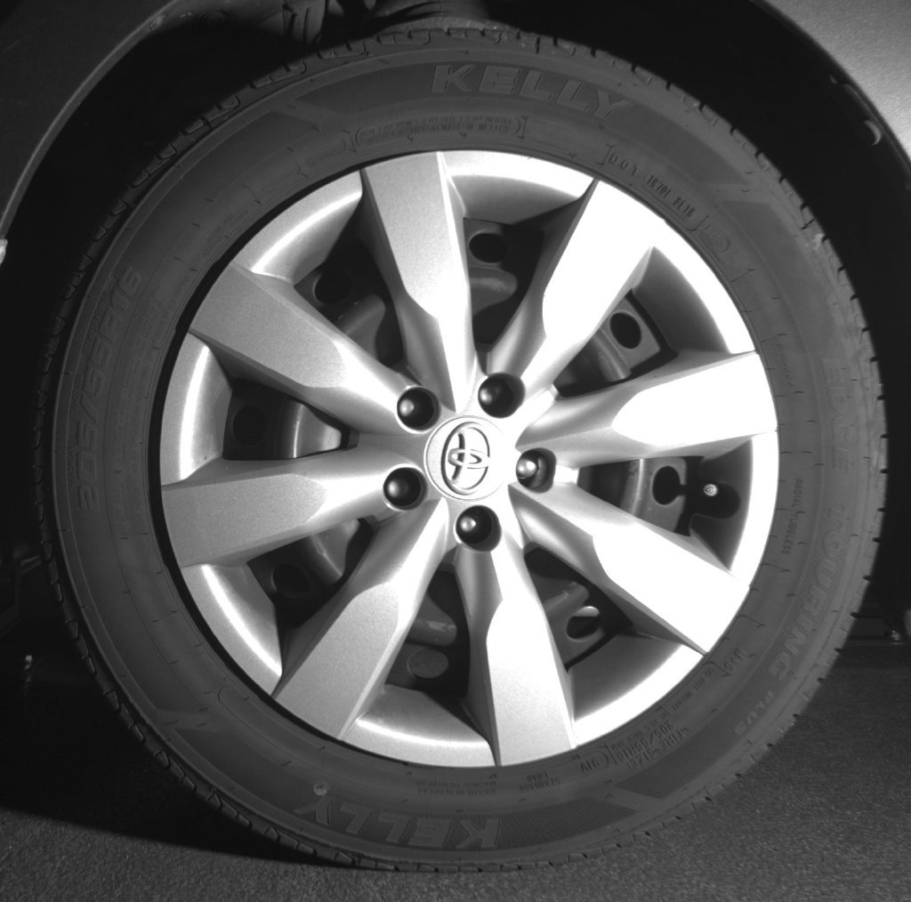 Used 2016 Gray Toyota LE image 9