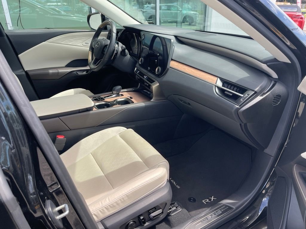 Used 2023 Black Lexus 350 Luxury image 7