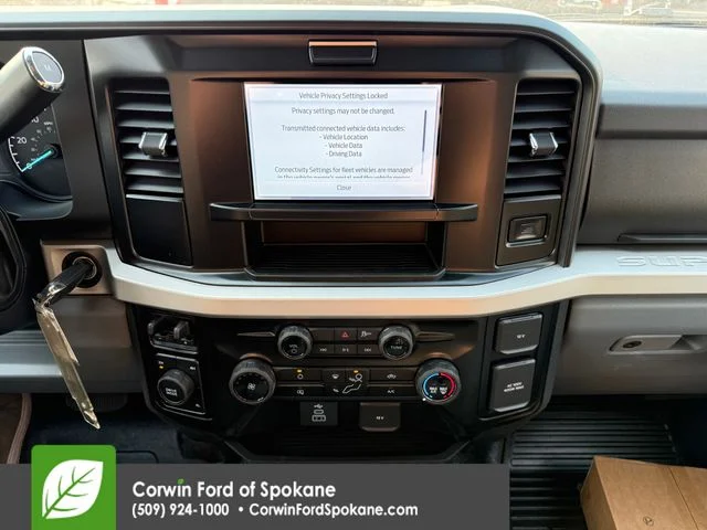 New 2026 Oxford White Ford XLT image 24