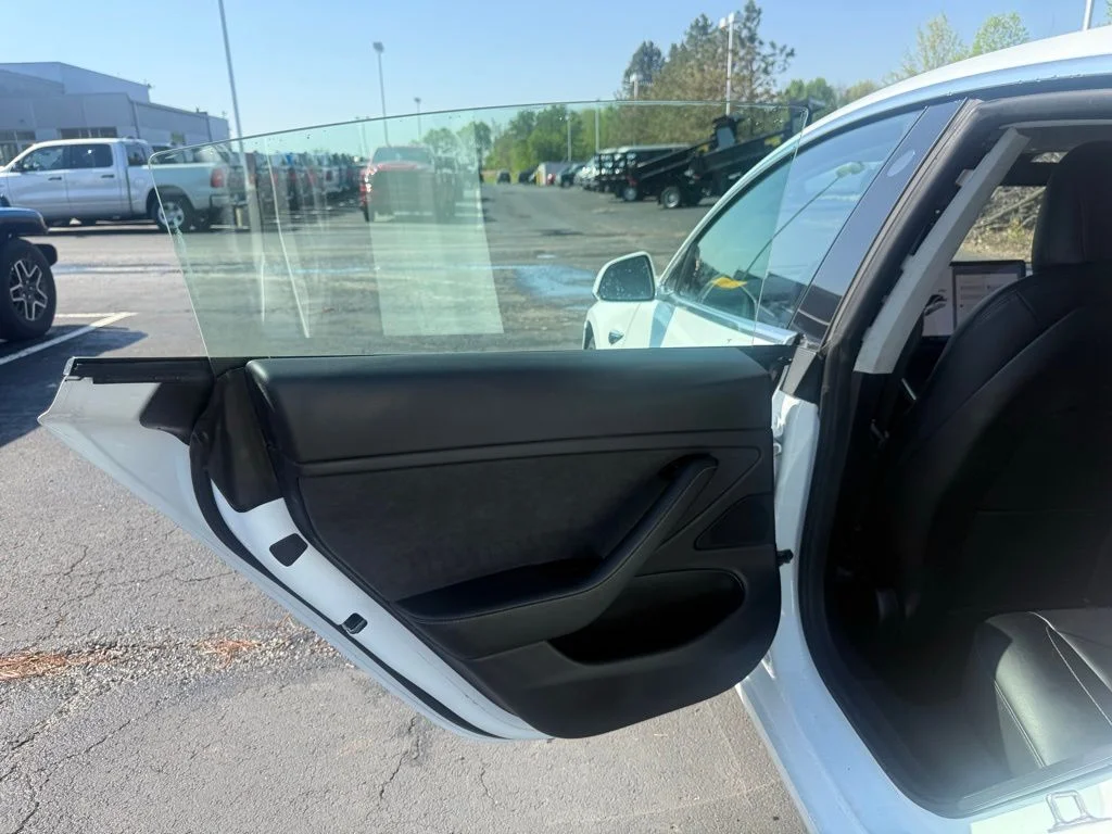 Used 2020 White Tesla Long Range image 36
