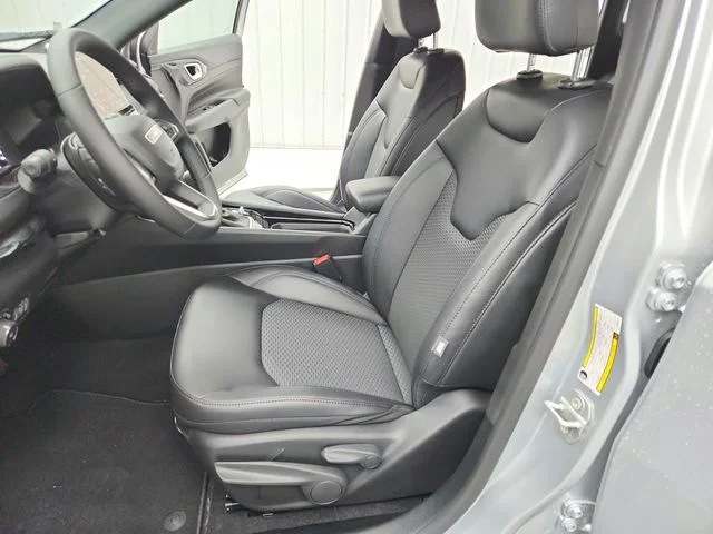 New 2026 Silver Jeep Latitude image 11