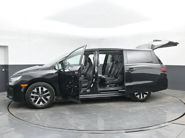 2025 Honda Odyssey EX-L - Photo 110