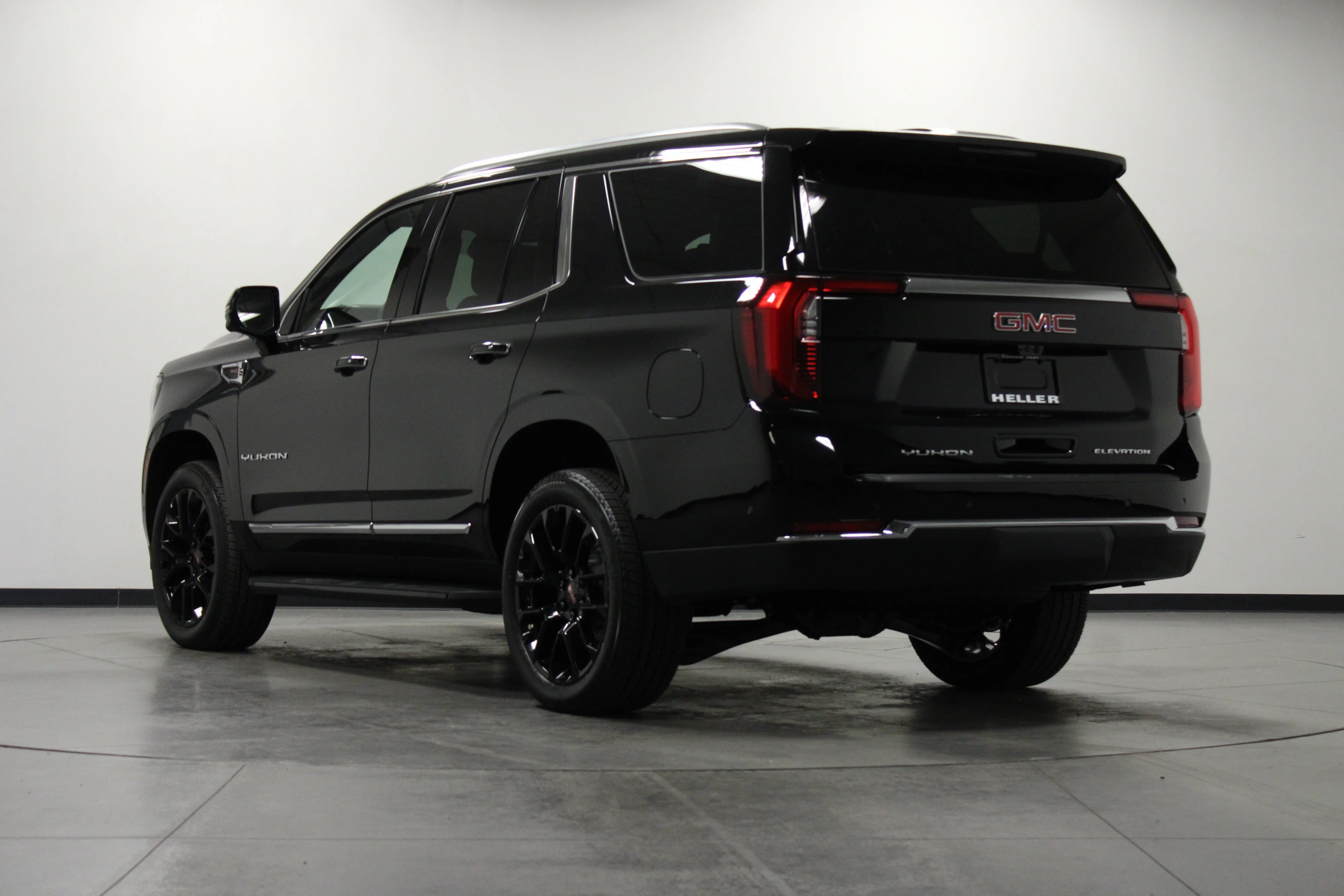 New 2026 Onyx Black GMC Elevation image 6
