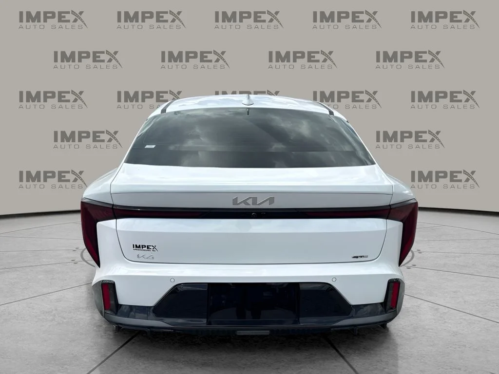 Used 2025 White Kia GT-Line Turbo image 4