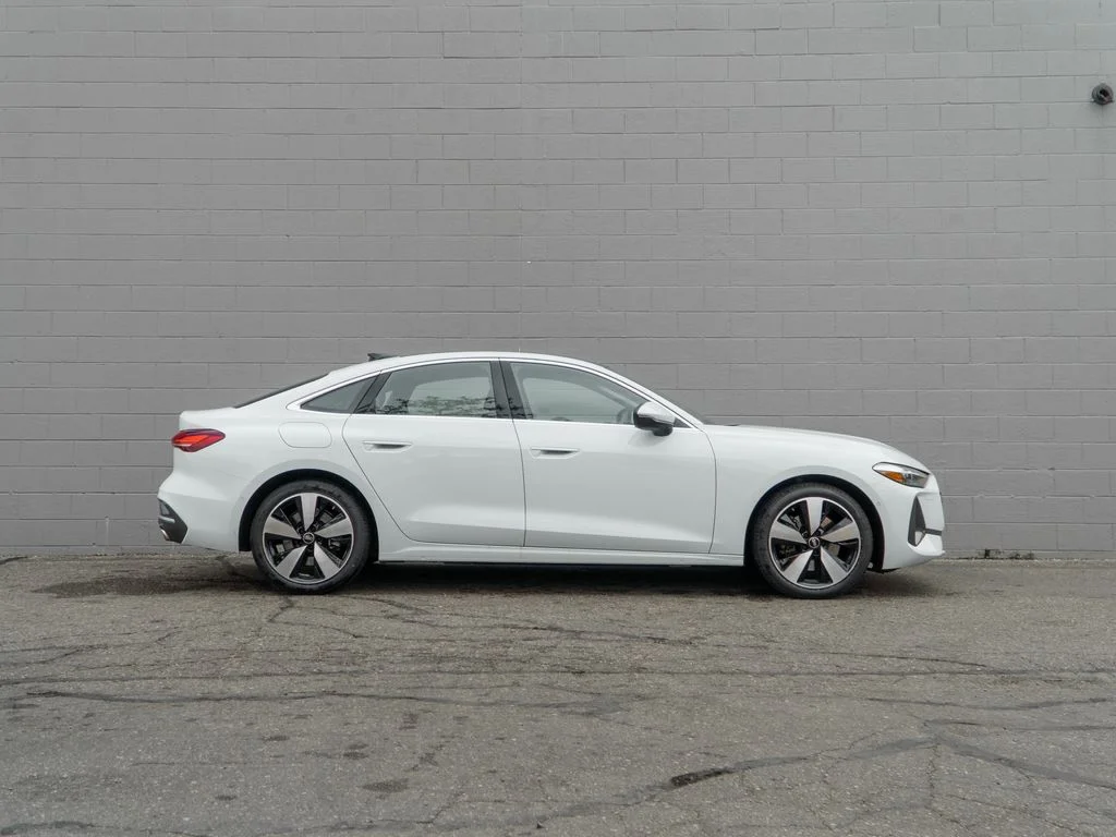 Used 2025 White Audi  image 8