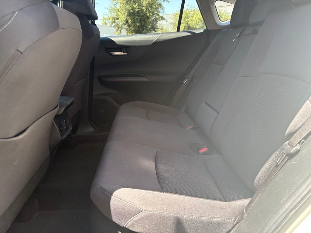 Used 2022 White Toyota LE image 9