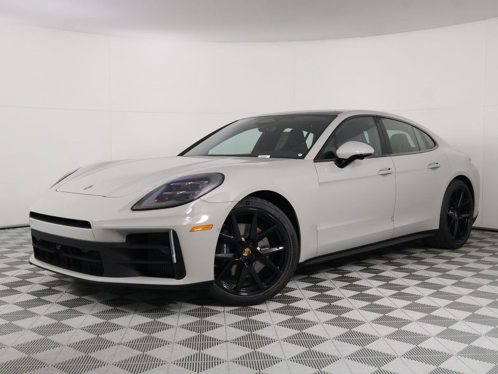 2026 Porsche Panamera