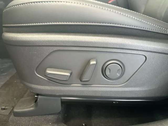 New 2026 Aurora Black Pearl Kia EX image 16