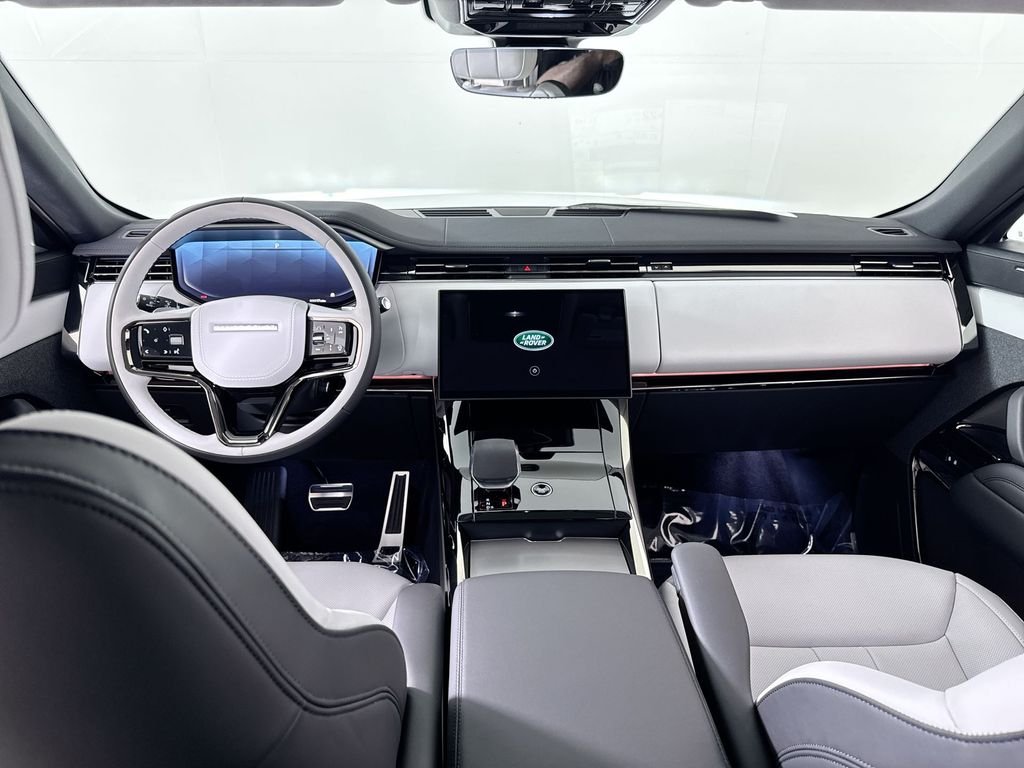 New 2026 Fuji White Land Rover Dynamic SE image 19