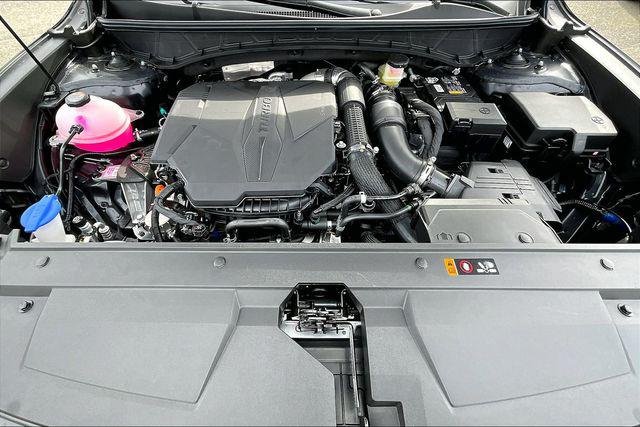 New 2025 Black Hyundai Limited image 12