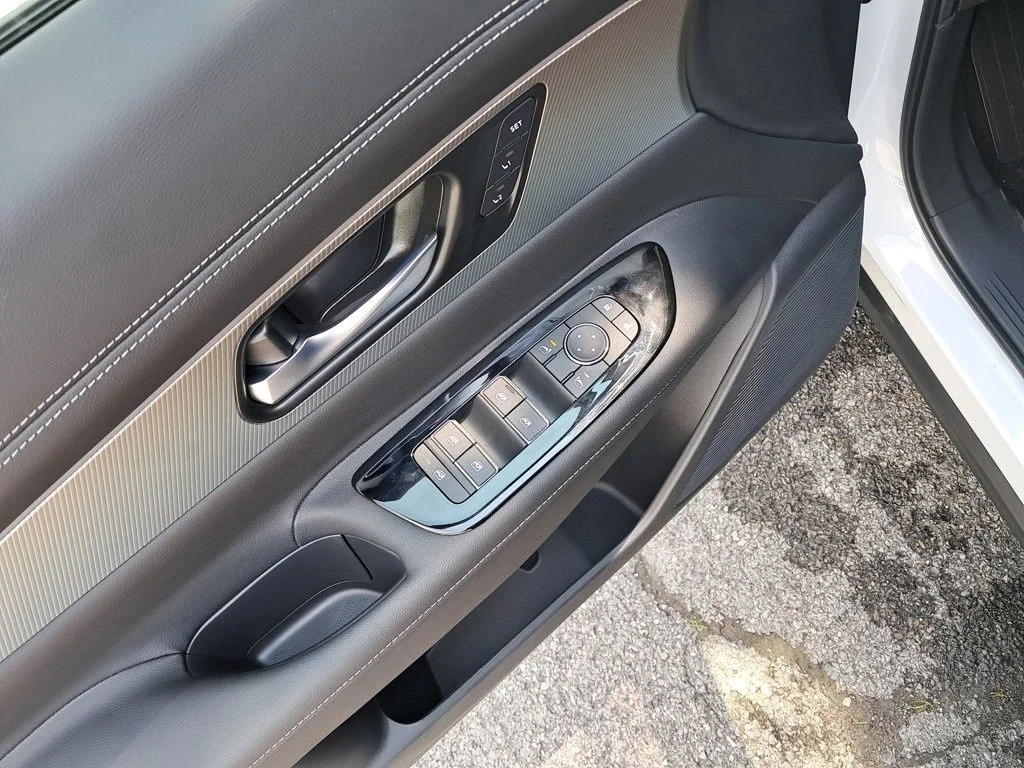 2025 Nissan Murano SL - Photo 12
