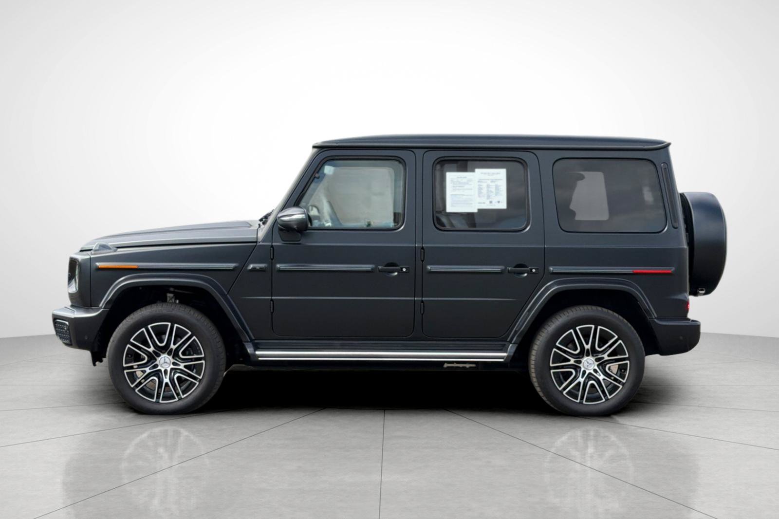 Certified Used 2025 Black Mercedes-Benz G 580 image 34