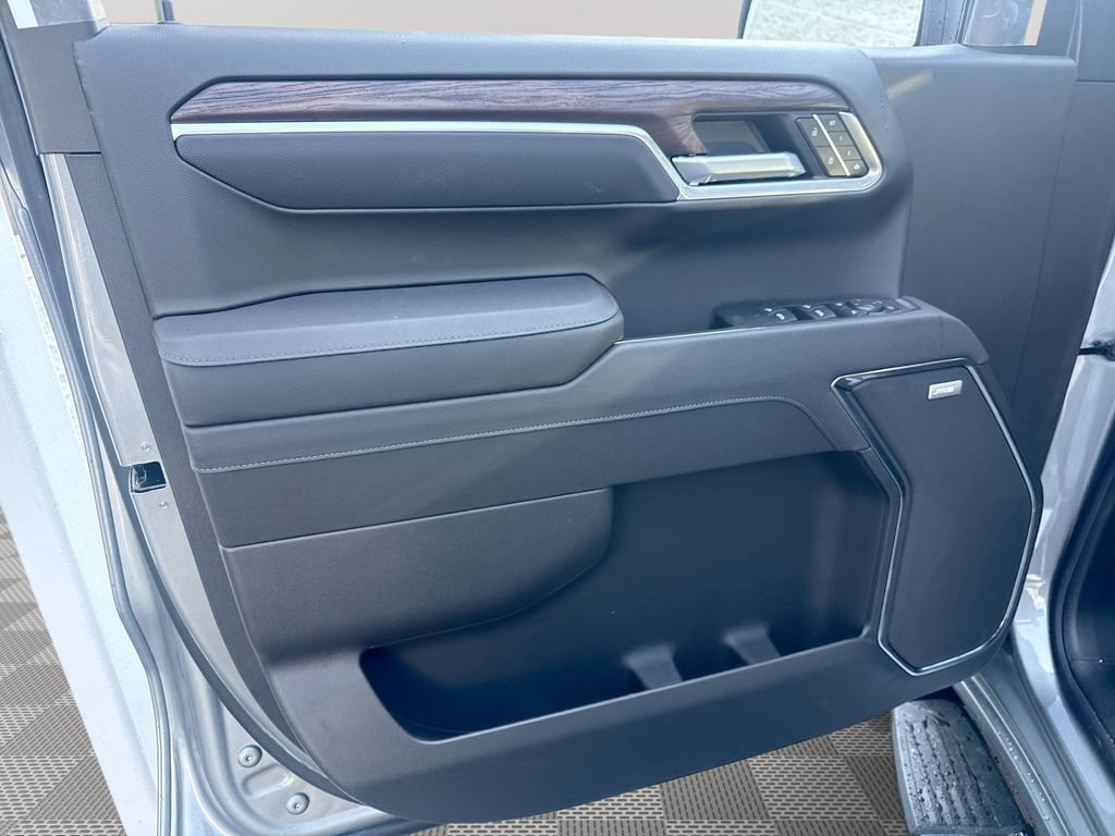 2026 GMC Sierra 1500 SLT - Photo 23