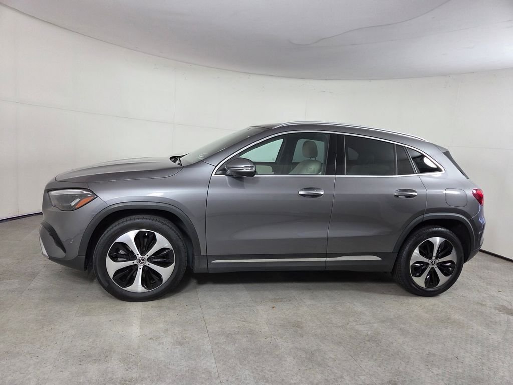 Certified Used 2025 Gray Mercedes-Benz GLA 250 image 8