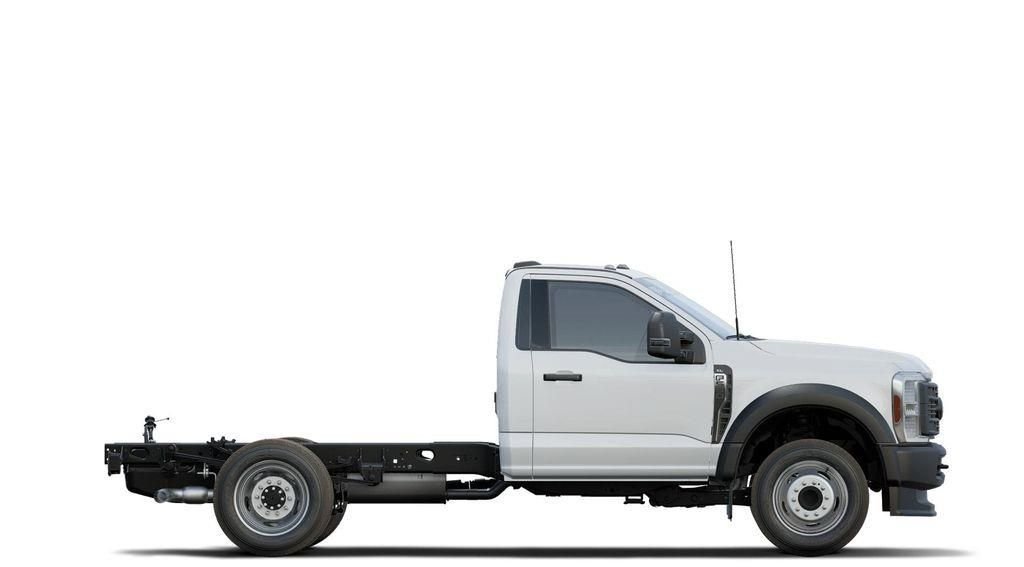 New 2025 Oxford White Ford F-550® XL image 60