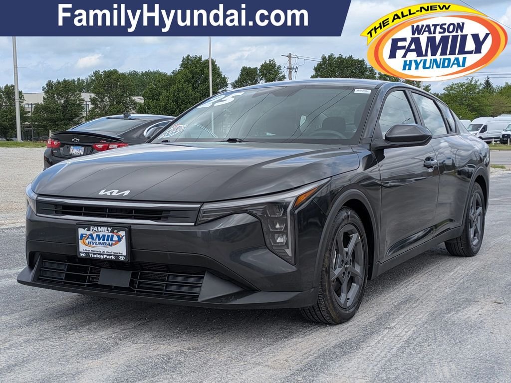 Used 2025 Gray Kia LXS image 7