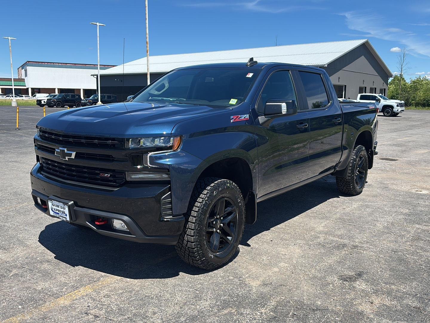 Used 2021 Northsky Blue Metallic Chevrolet LT Trail Boss image 3