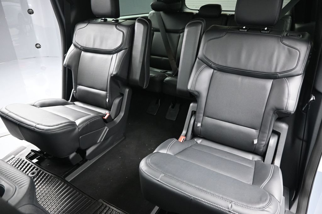 New 2026 Glacier Gray Metallic Tri-Coat Ford Platinum image 20
