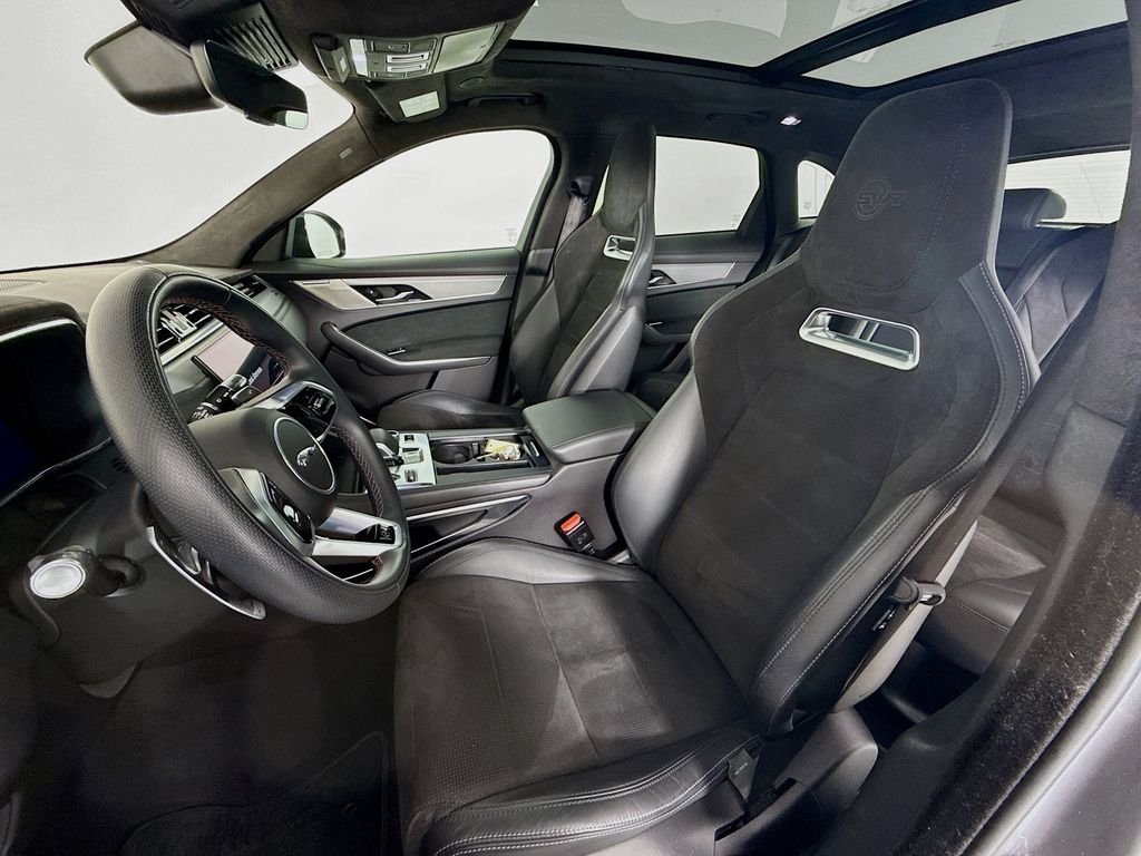 Certified Used 2021  Jaguar SVR image 5