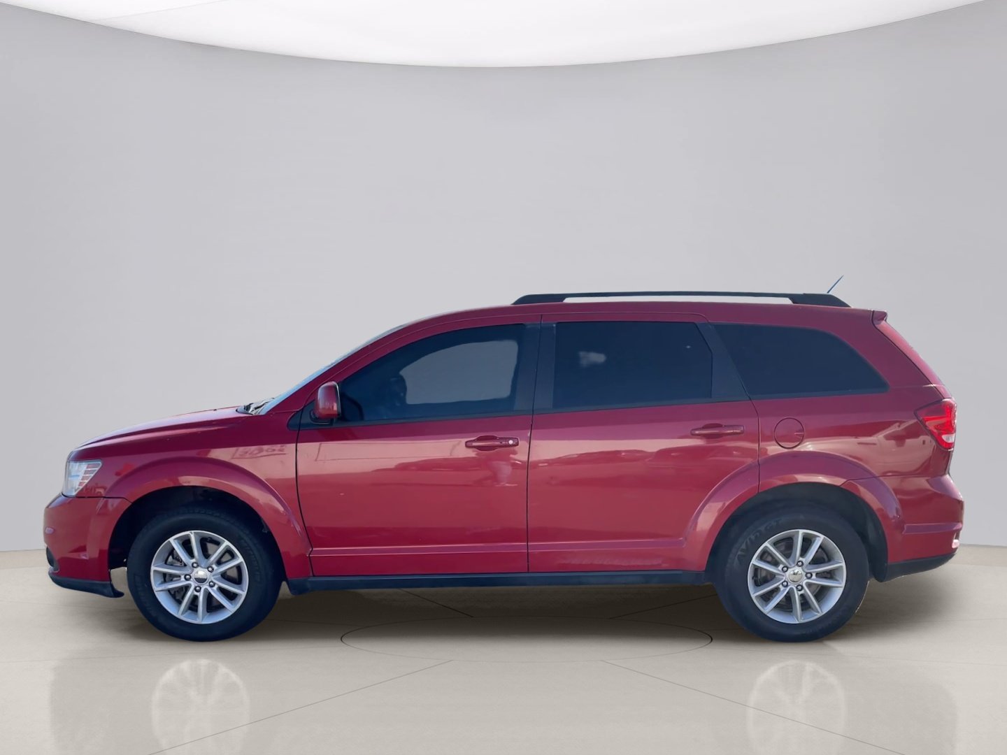 Used 2014 Red Dodge SXT image 3